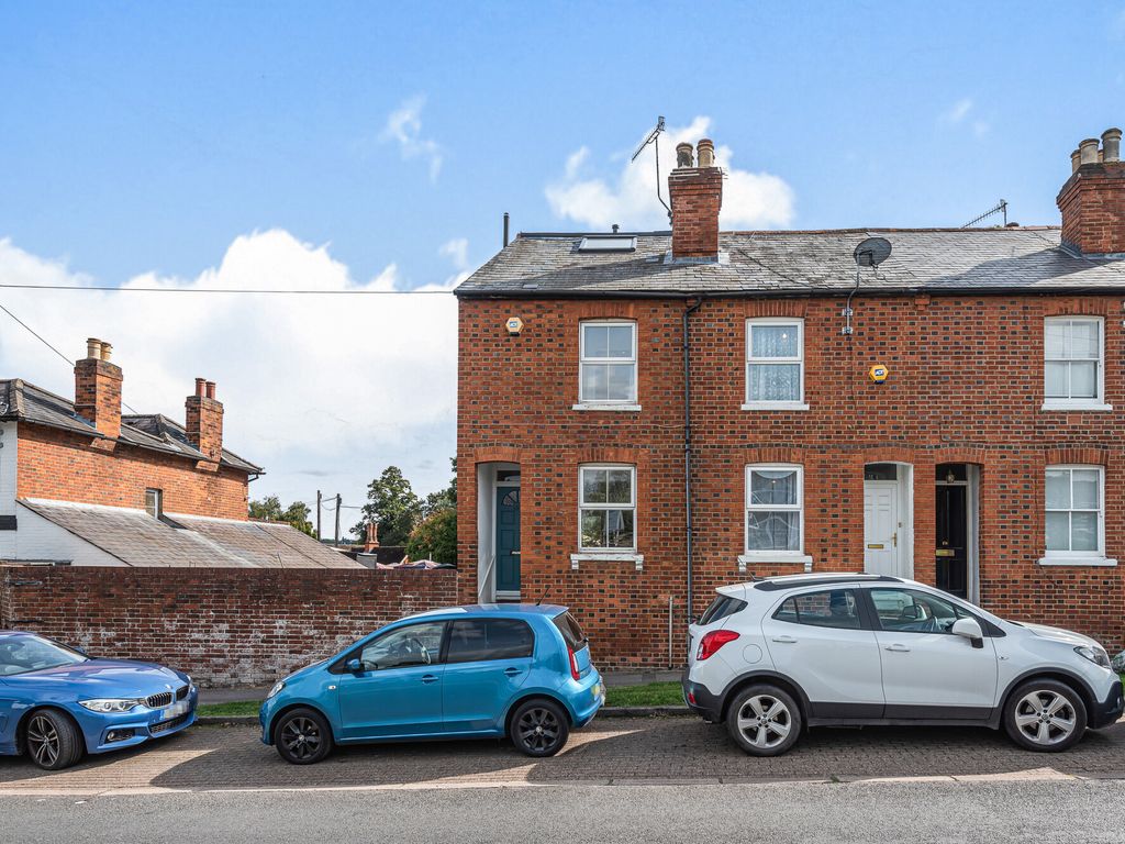 3 bed end terrace house for sale in Greys Road, HenleyOnThames RG9, £