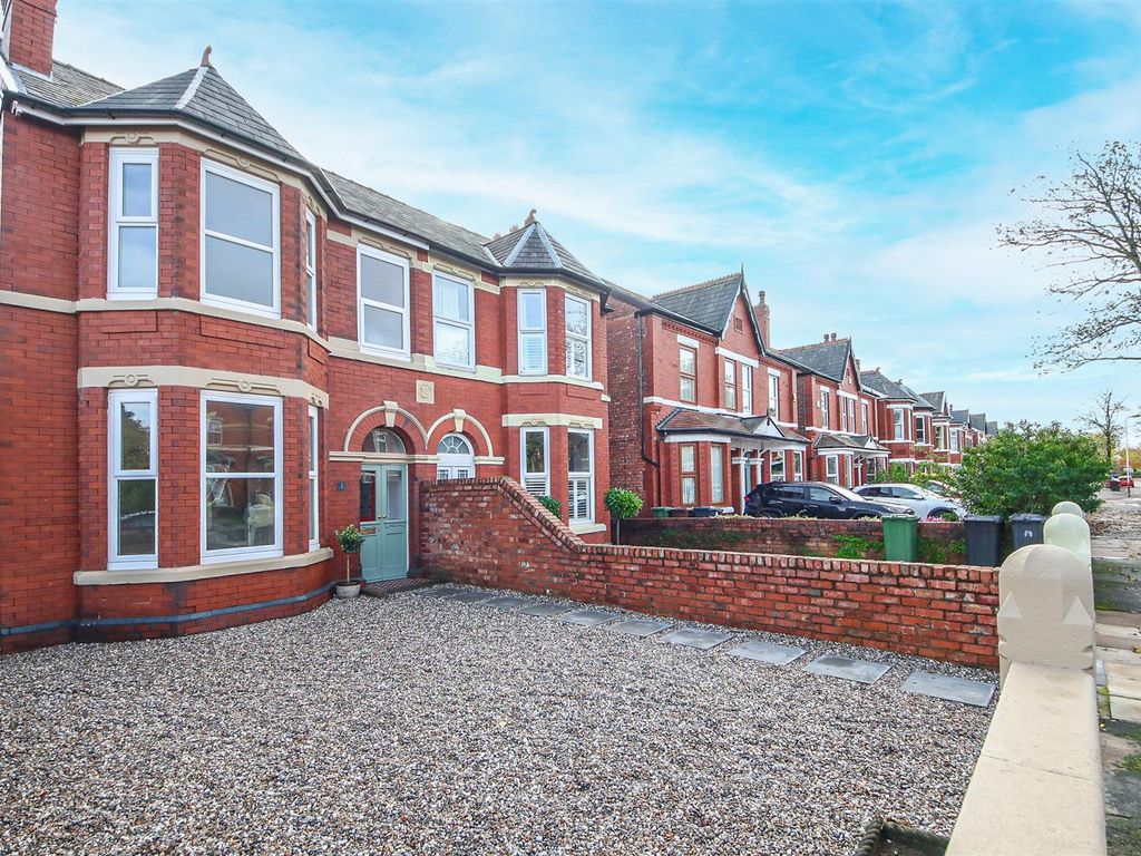 3 bed semidetached house for sale in Cedar Street, Southport PR8, £