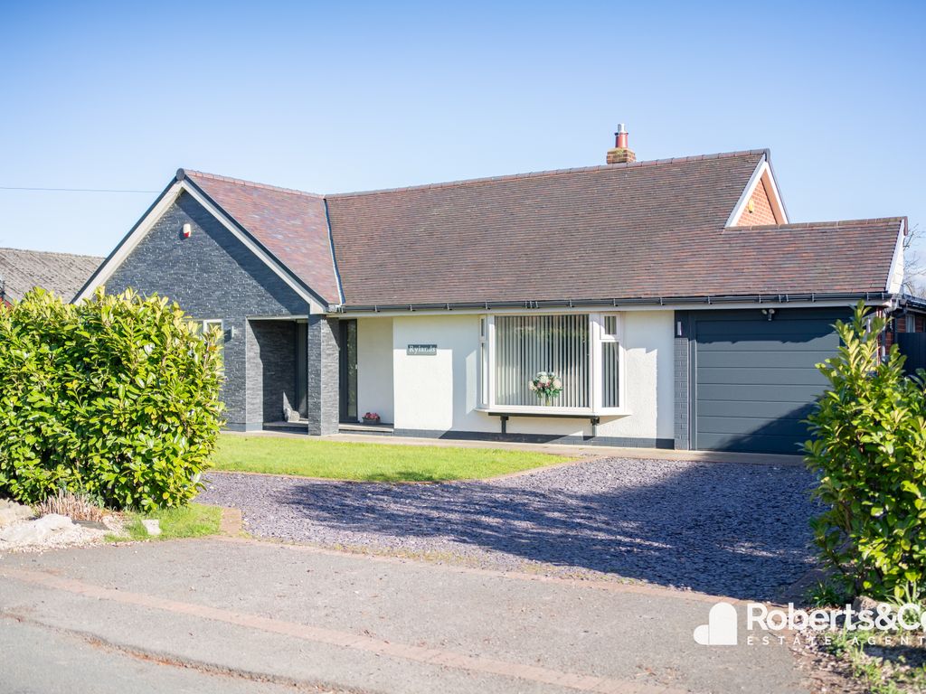 3 bed detached bungalow for sale in Long Moss Lane, Whitestake, Preston
