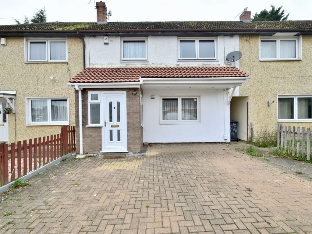 3 bed terraced house for sale in Ivychurch Crescent, Netherhall