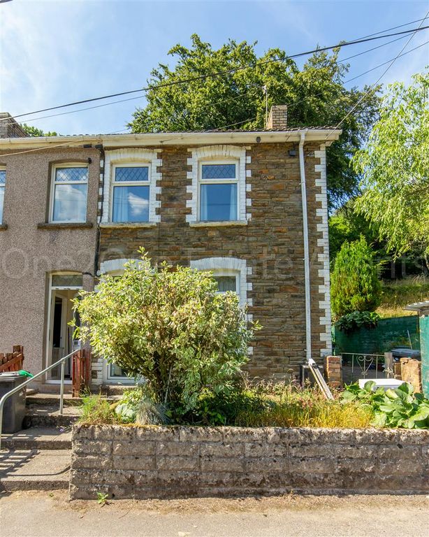 2 bed end terrace house for sale in Hafodyrynys, Crumlin, Newport NP11