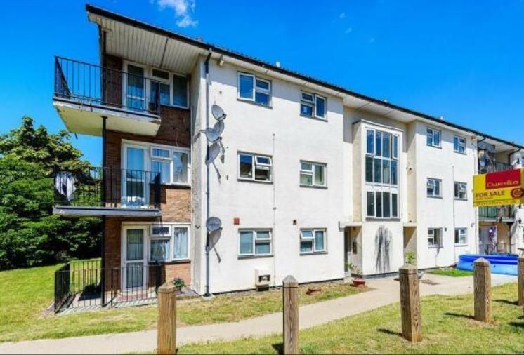 2 bed flat to rent in Barton Road, Headington OX3, £1,350 pcm Zoopla