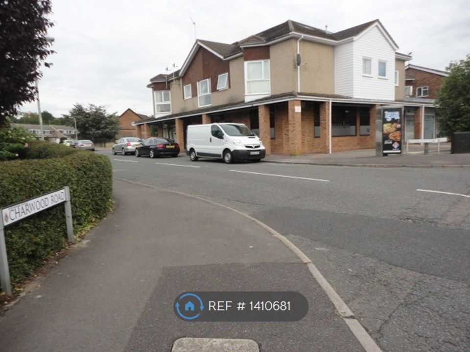 2 bed flat to rent in Charwood Road, Wokingham RG40 Zoopla