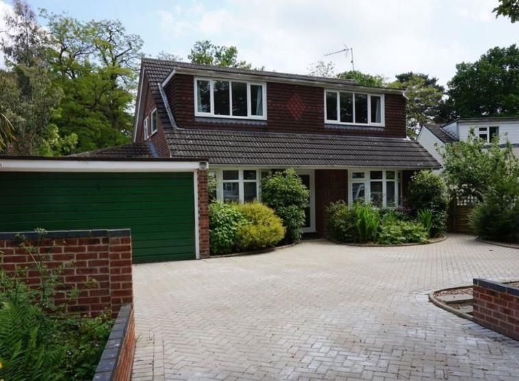 4 bed detached house to rent in Fleet, Hampshire GU51, £3,000 pcm Zoopla