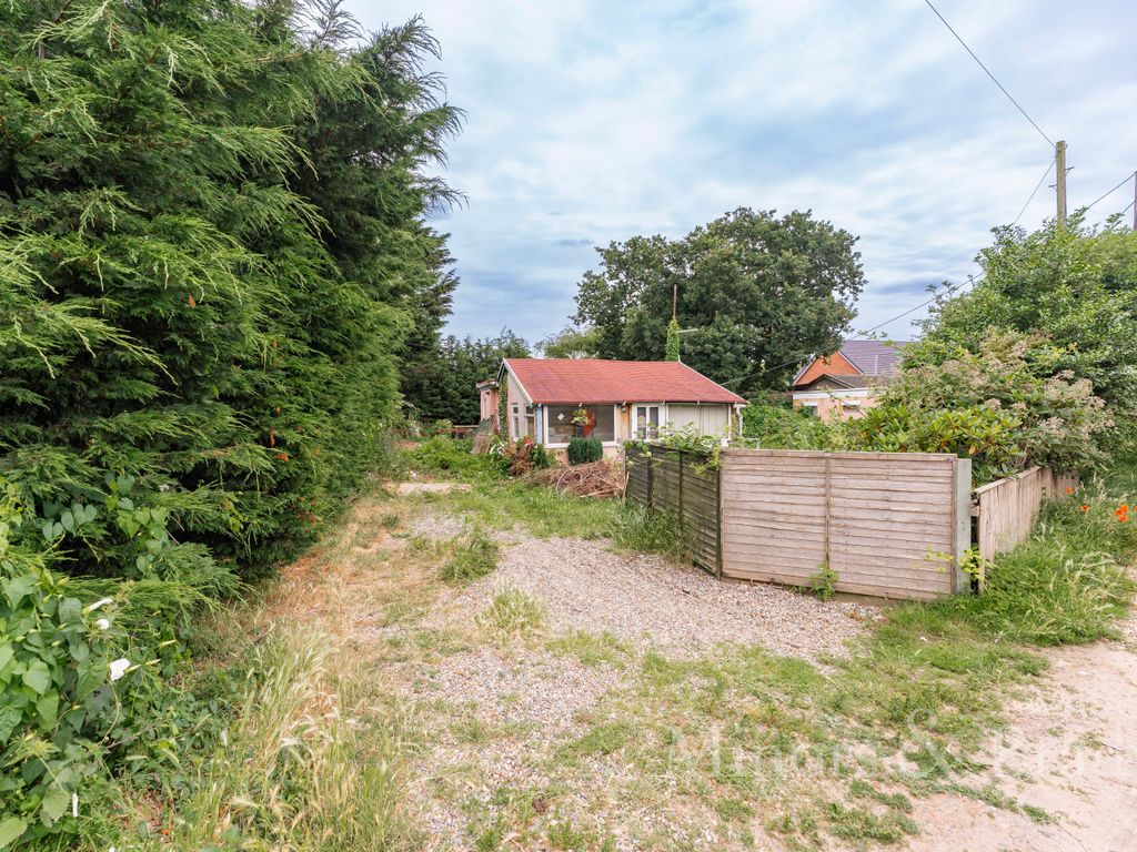 2 bed detached bungalow for sale in Ormesby Glebe, Hemsby, Great