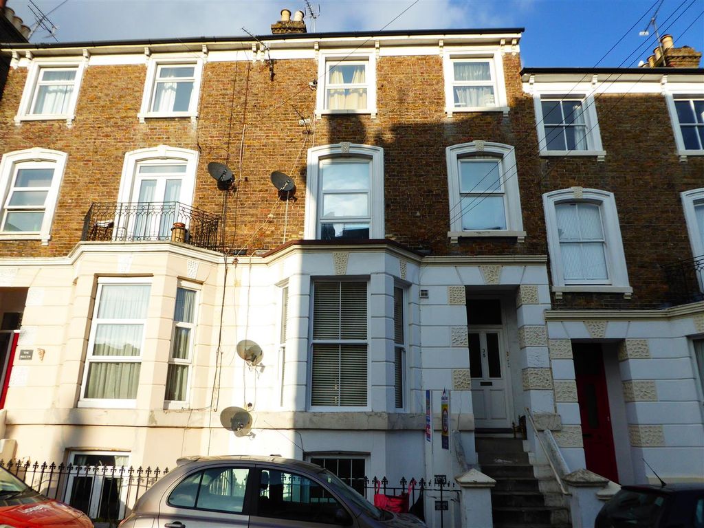 1 bed flat to rent in Wrotham Road, Broadstairs CT10, £750 pcm Zoopla
