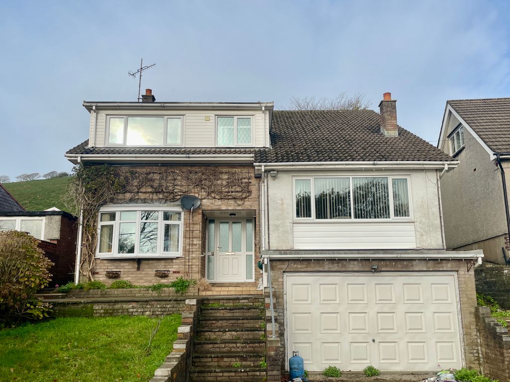 4 bed detached house for sale in Gwscwm Road, Burry Port SA16 Zoopla