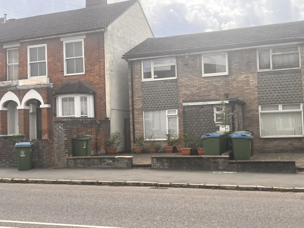 1 bed flat to rent in Bicester Road, Aylesbury HP19 Zoopla