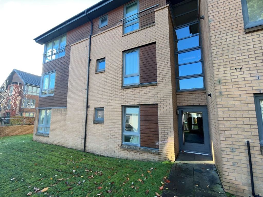 0/3, 209 Kirkton Avenue, Glasgow, Lanarkshire G13  