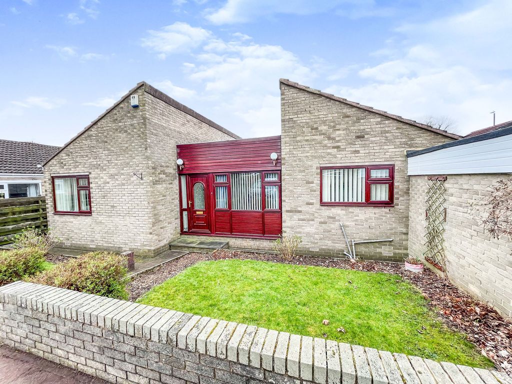 4 bed bungalow for sale in Glastonbury, Washington NE38 Zoopla