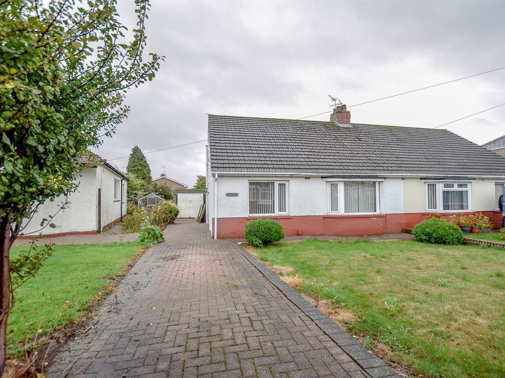 2 bed bungalow for sale in Peterswell Road, Barry CF62 Zoopla