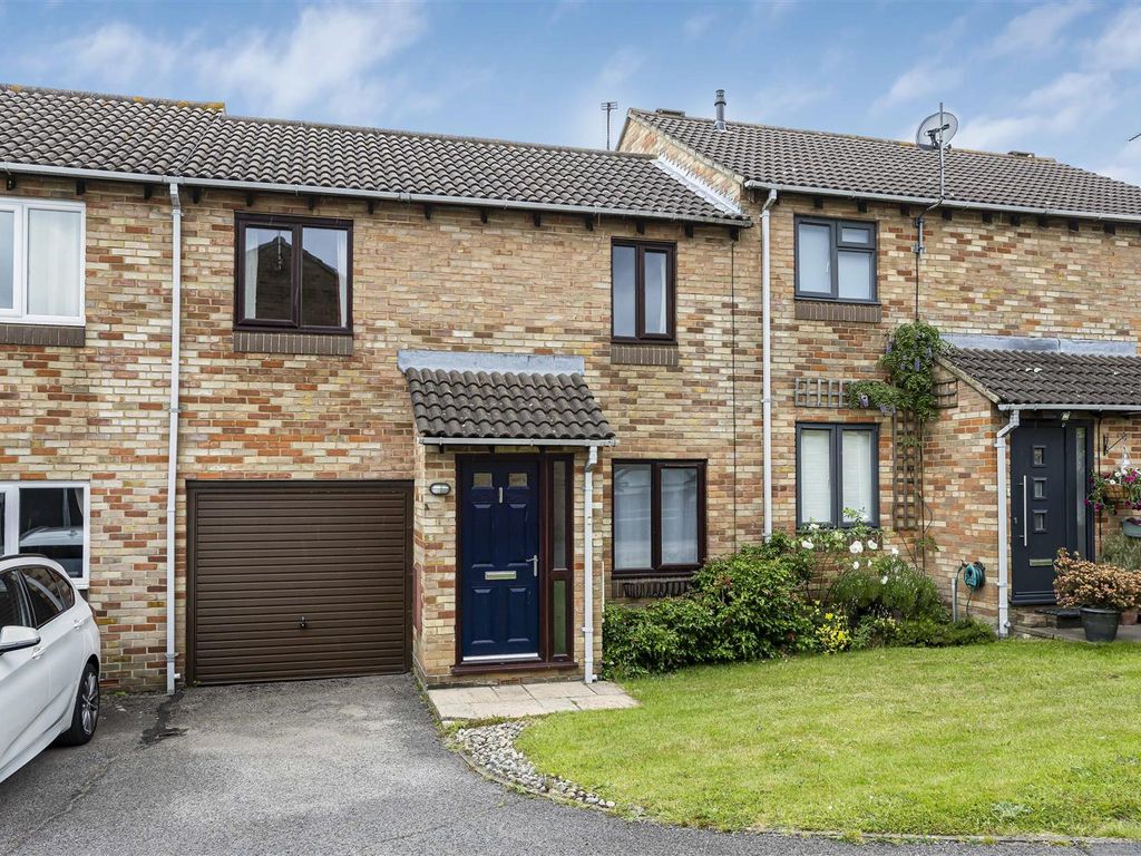 2 bed terraced house for sale in Ravenglass Close, Lower Earley