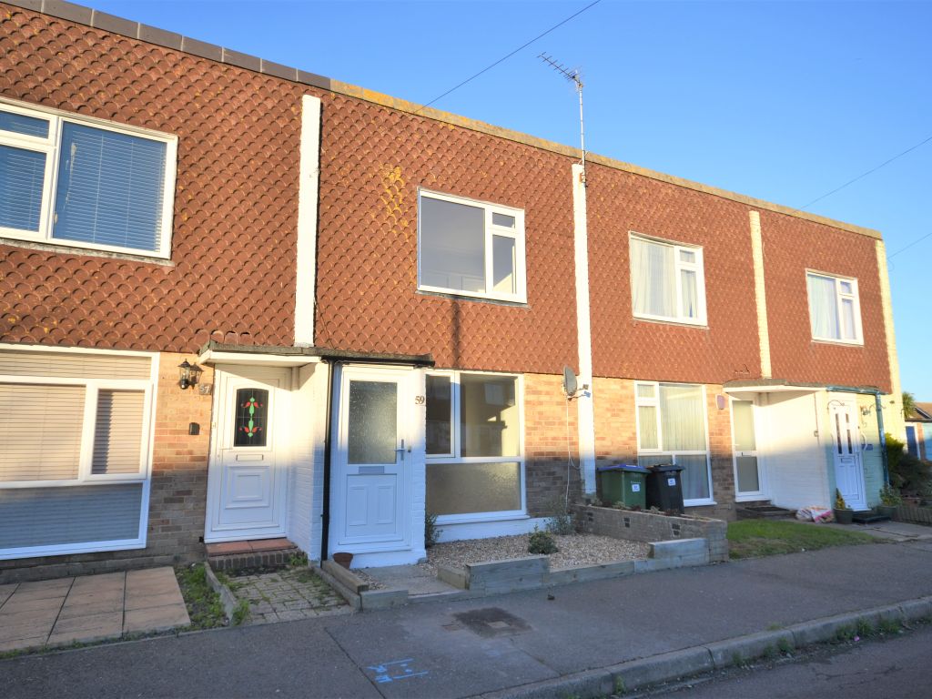3 bed terraced house to rent in Swandene, Pagham, Bognor Regis PO21, £