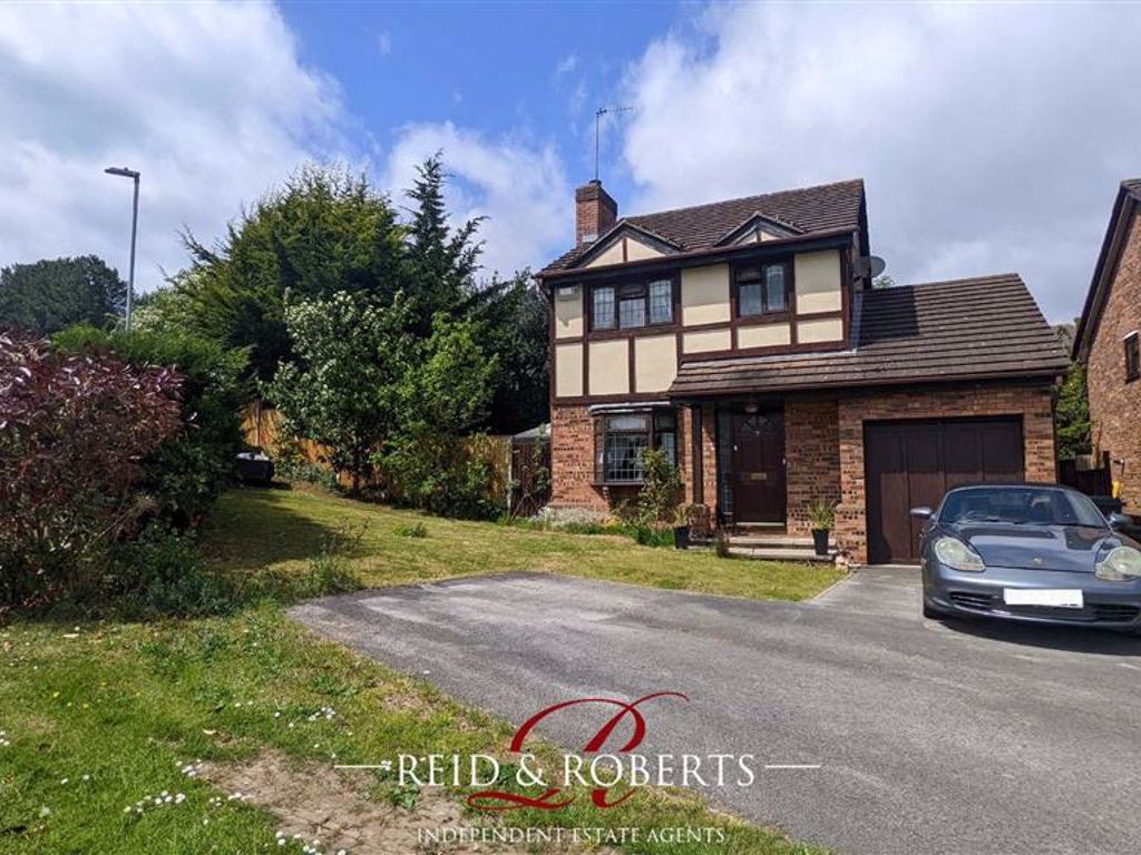 3 bed detached house for sale in Maes Y Dyffryn, Greenfield, Flintshire