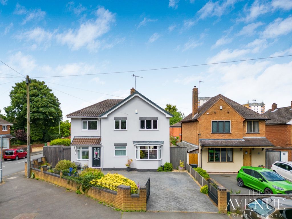 5 bed detached house for sale in Heath Street, The Old Quarter, Stourbridge DY8, £550,000 Zoopla