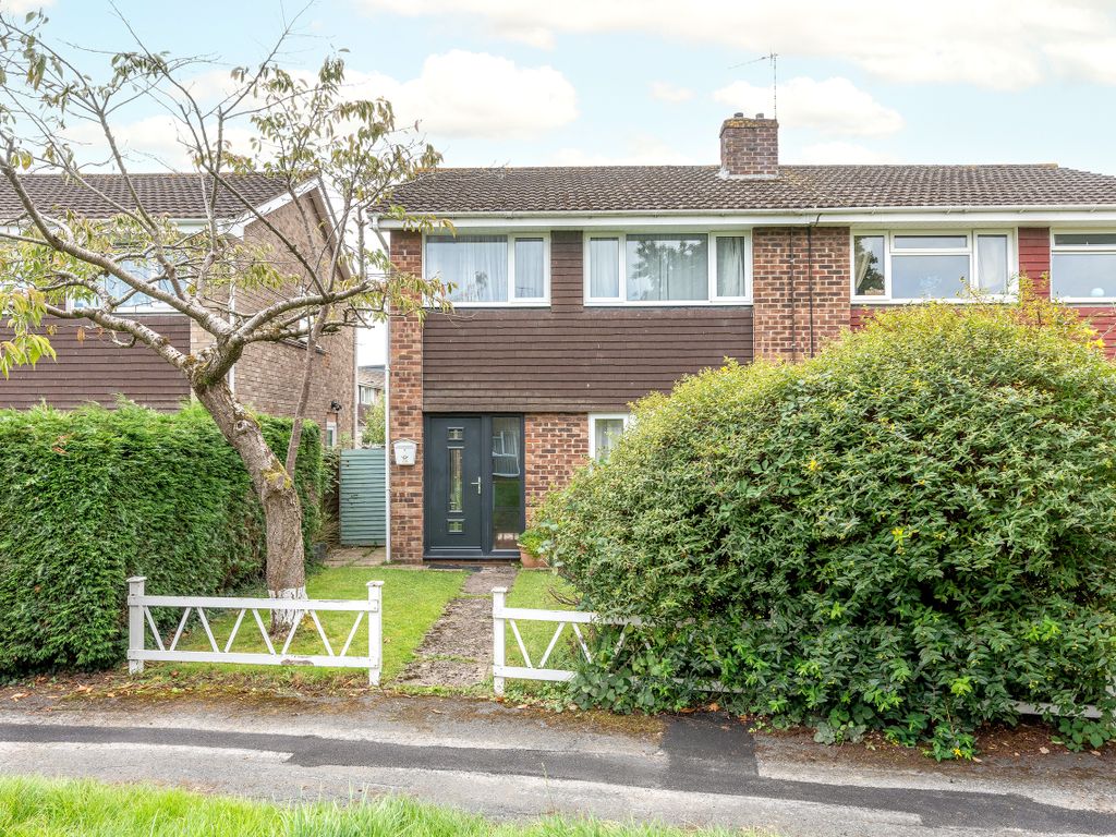 3 bed semidetached house for sale in Eagle Drive, Patchway, Bristol