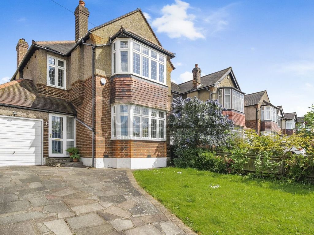 3 bed detached house for sale in Crouch Croft, New Eltham SE9, £895,000