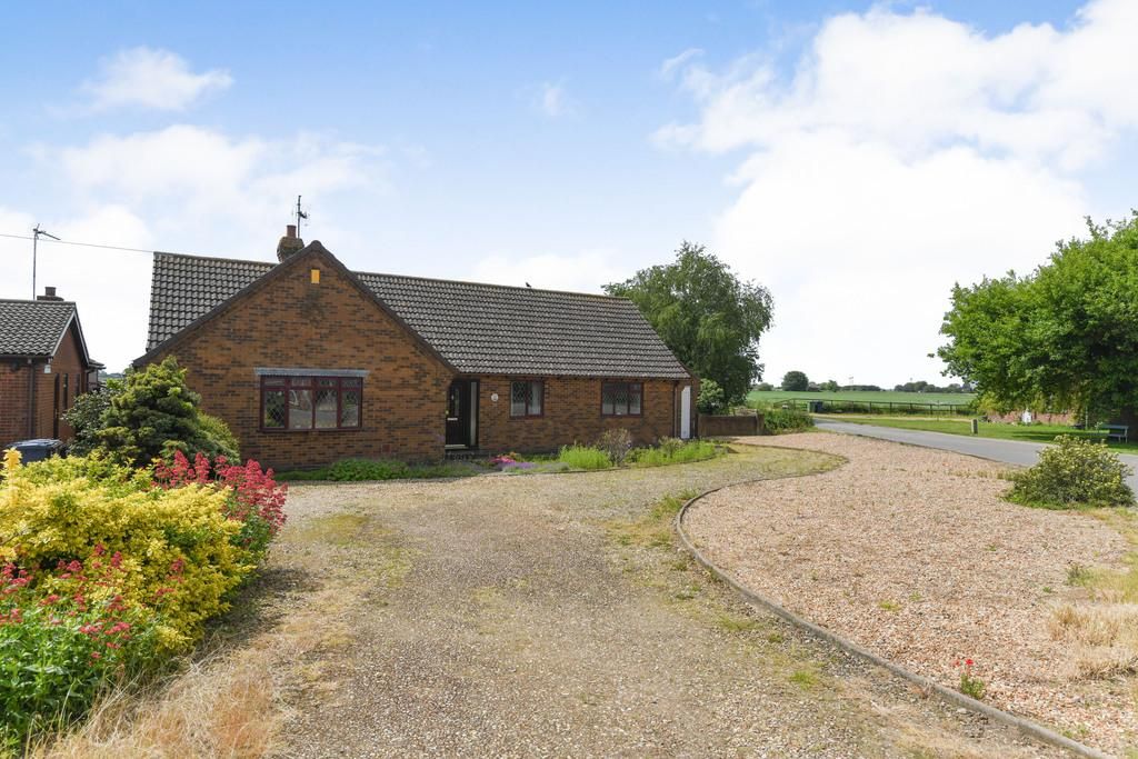 3 bed detached bungalow for sale in Fen Road, Parson Drove, Wisbech, Cambridgeshire PE13 Zoopla