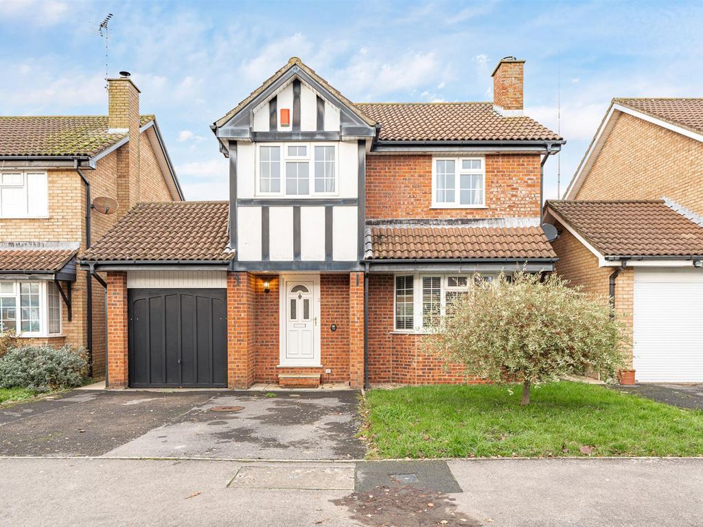 4 bed detached house for sale in Walford Avenue, WestonSuperMare BS22