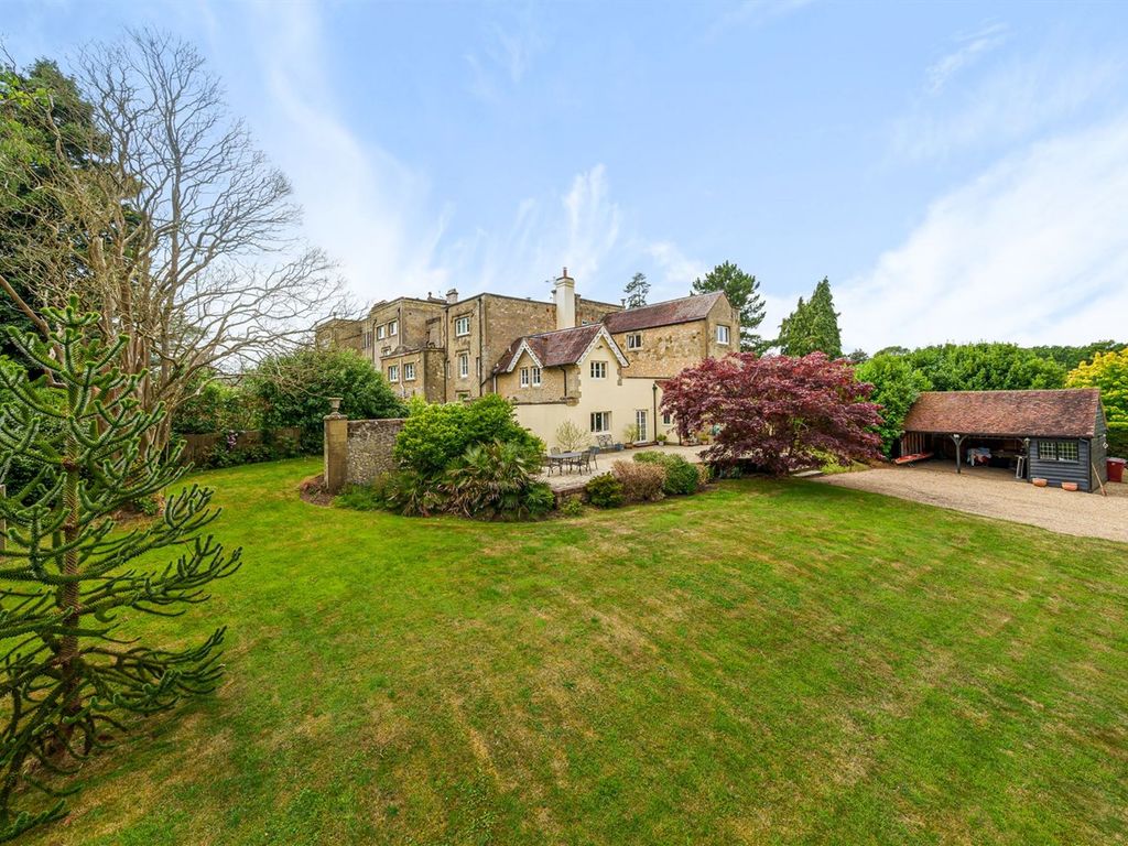 4 bed property for sale in Hawkhurst Court, Wisborough Green RH14, £