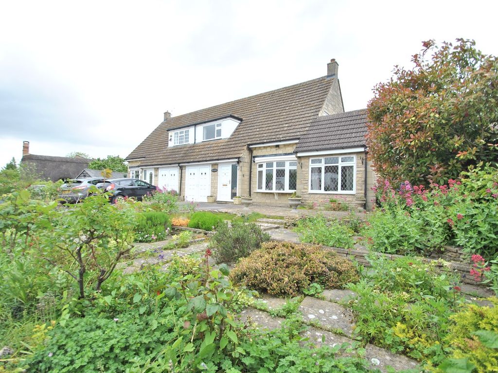 4 bed semidetached house for sale in Stockwell Lane, Woodmancote