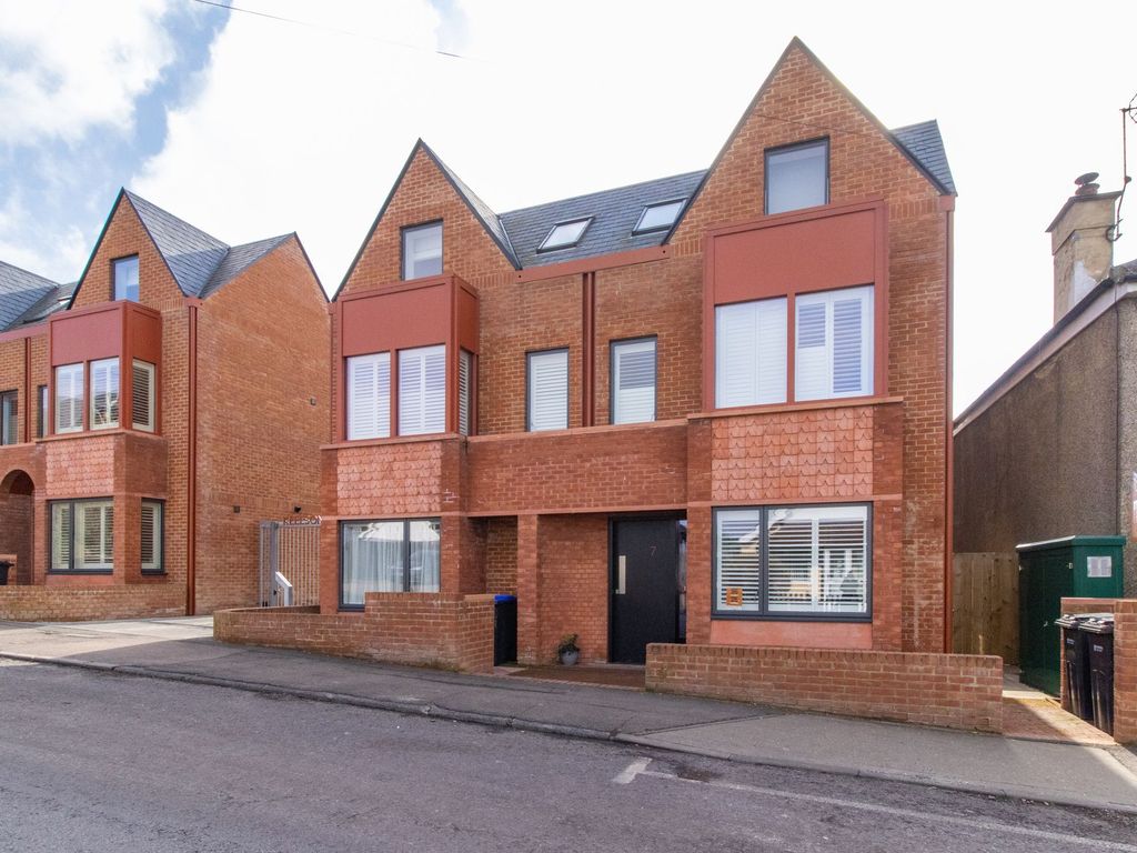 1 bed flat for sale in Teynham Road, Whitstable CT5 Zoopla
