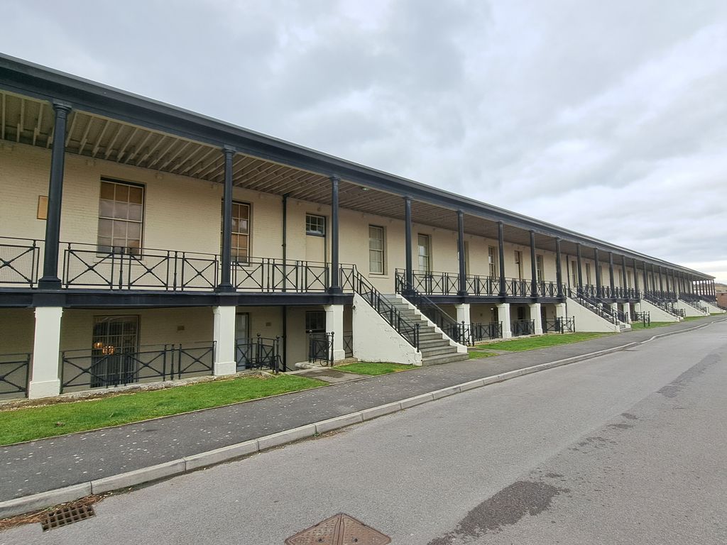 2 bed flat to rent in St. Walk, Gosport PO12 Zoopla