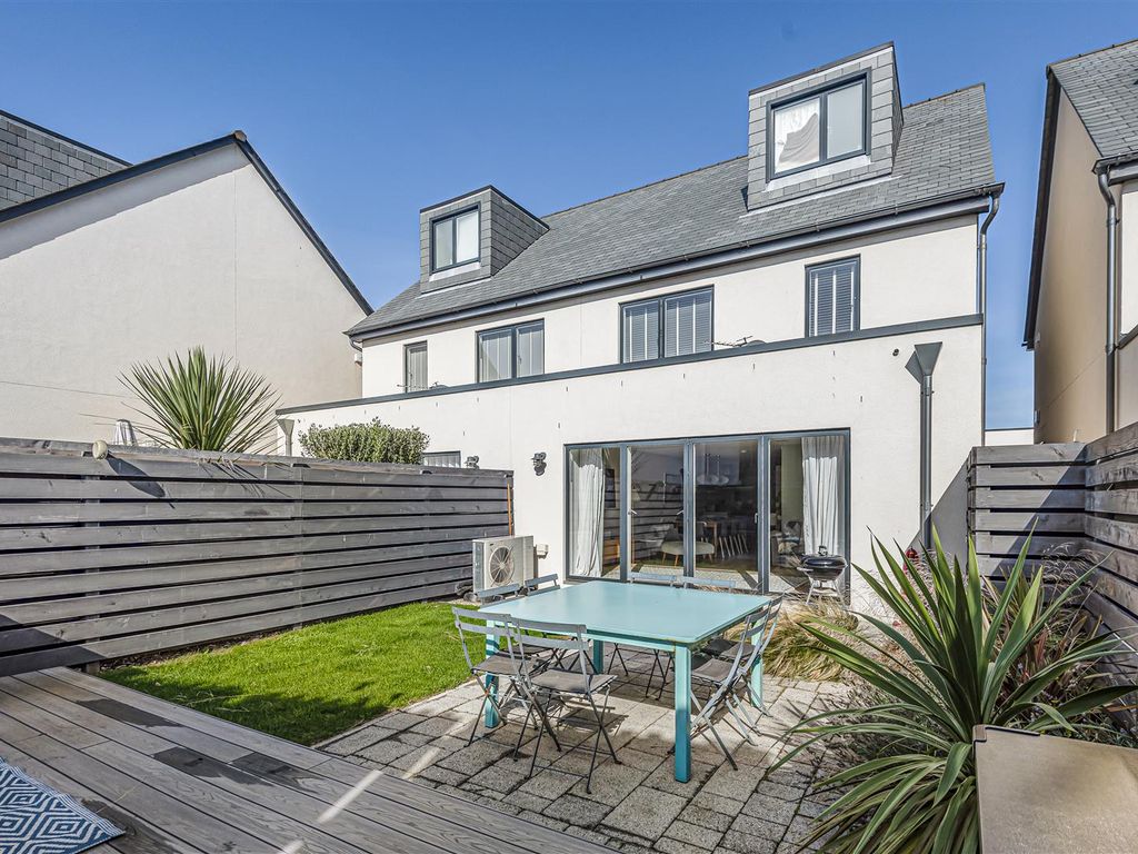4 bed semidetached house for sale in Rhubarb Hill, Holywell Bay