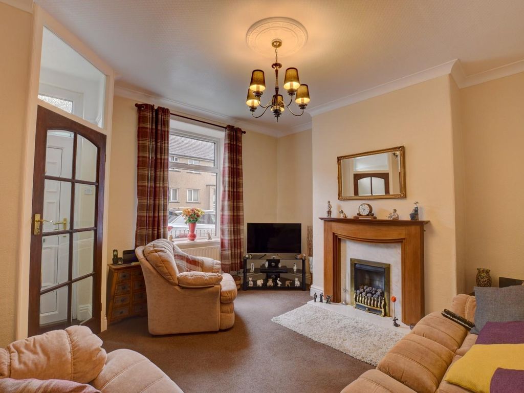 2 bed terraced house to rent in Oak Street, Colne BB8, £515 pcm Zoopla