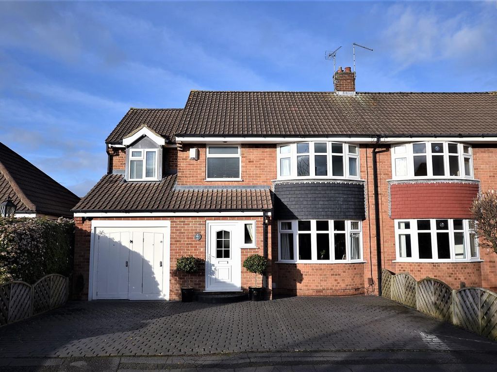4 bed semidetached house for sale in Lea Drive, Mickleover, Derby DE3