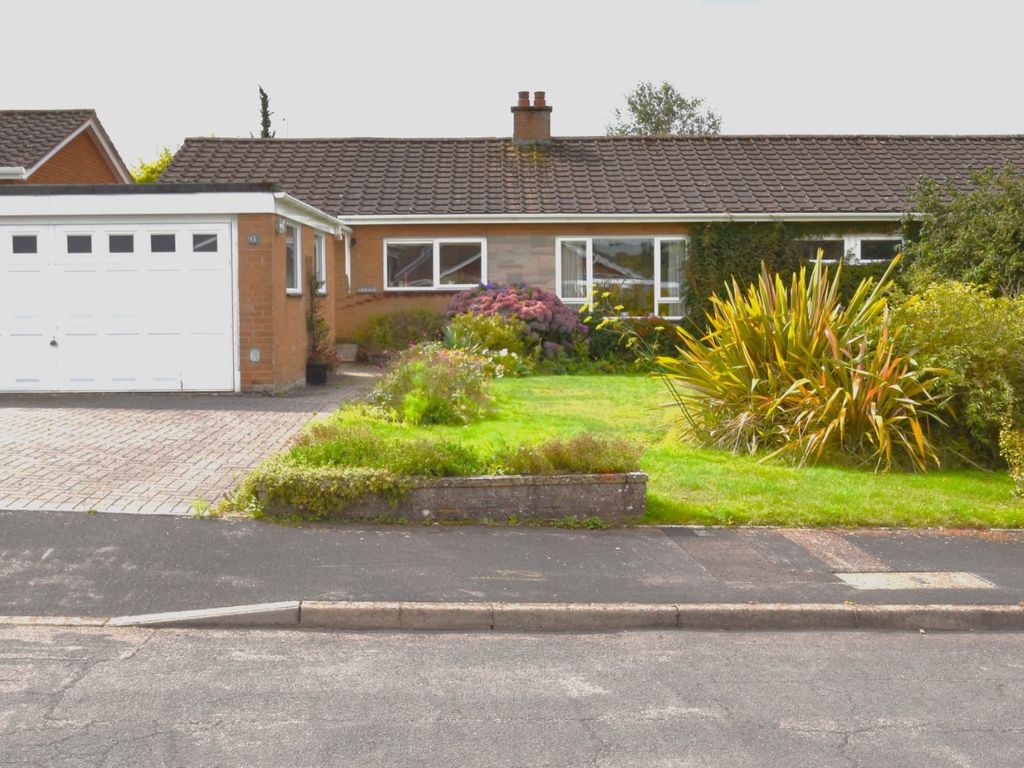 4 bed bungalow for sale in Pomeroy Road, Tiverton, Devon EX16, £575,000