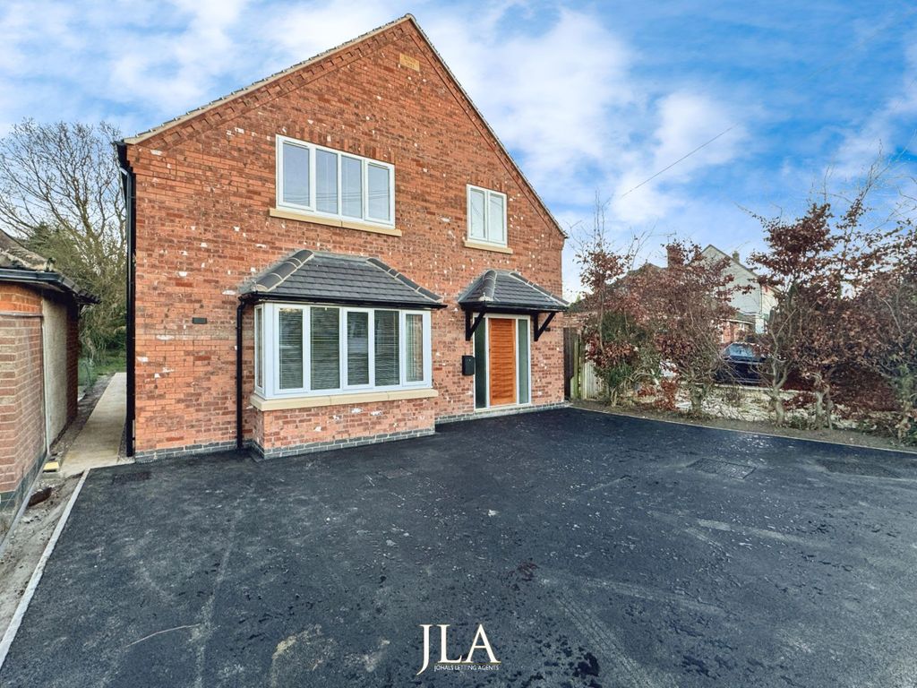 4 bed detached house to rent in Barbara Avenue, Kirby Muxloe, Leicester