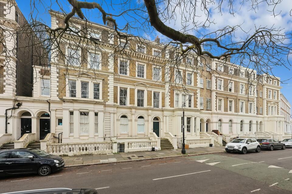 1 bed flat for sale in Albert Square, London SW8 Zoopla