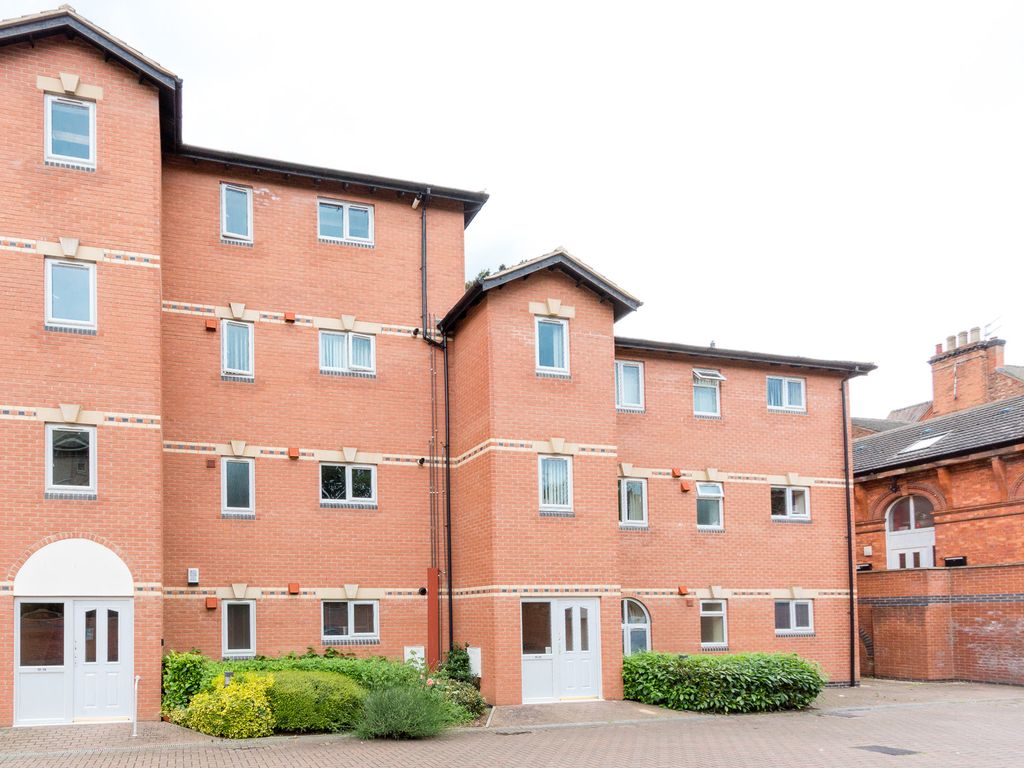 3 bed flat to rent in Midland Road, Wellingborough NN8 Zoopla