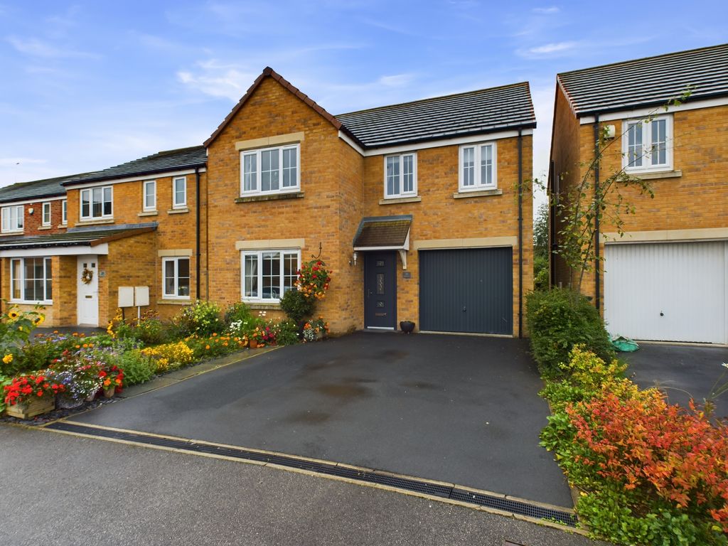 4 bed detached house for sale in Elmore Street, Thurcroft, Rotherham