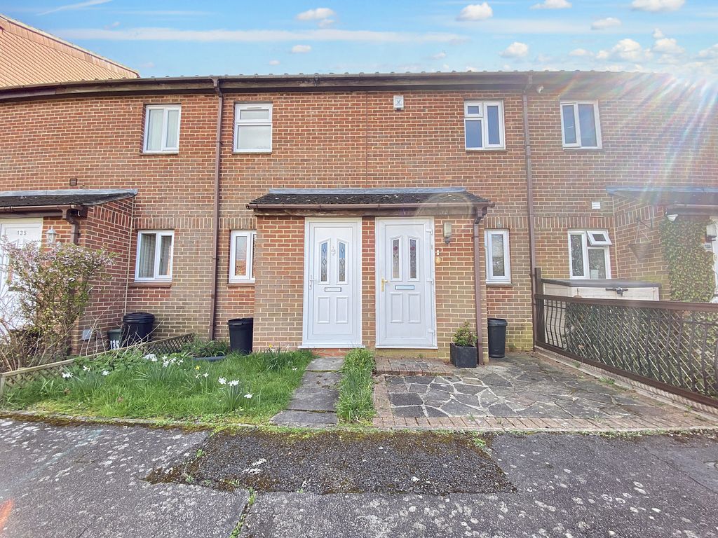 1 bed terraced house to rent in Newcourt, Uxbridge, Greater London UB8