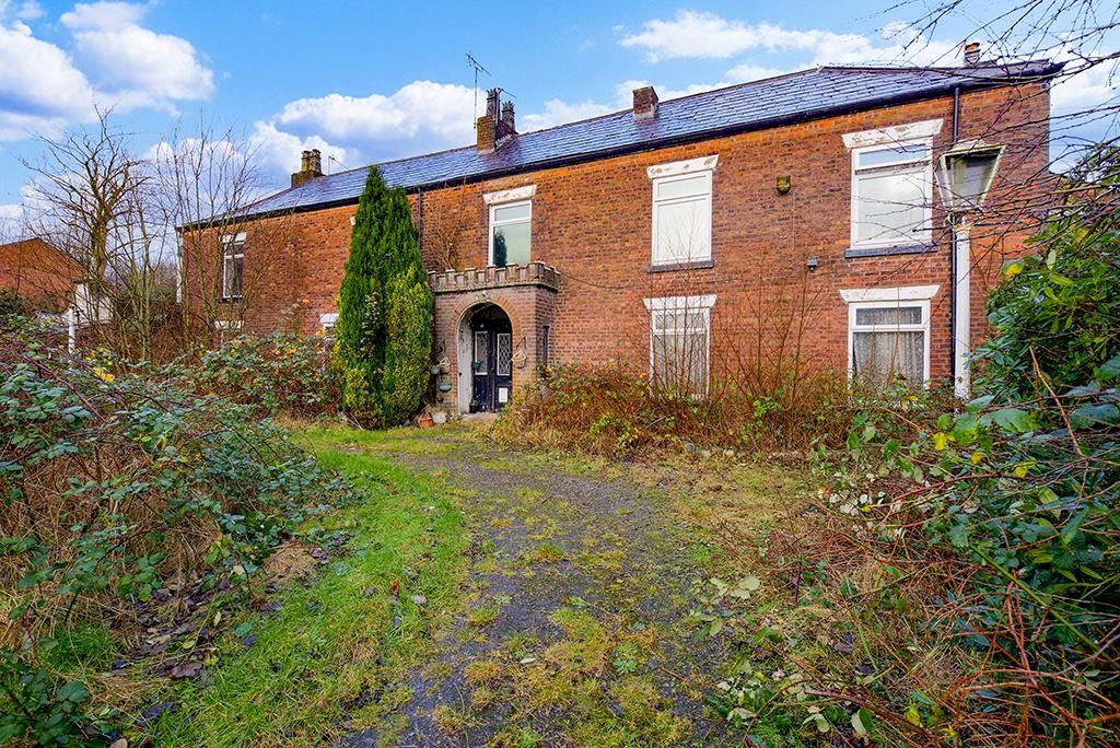 Property for sale in Ince Hall Avenue, Ince, Wigan WN2, £850,000 - Zoopla