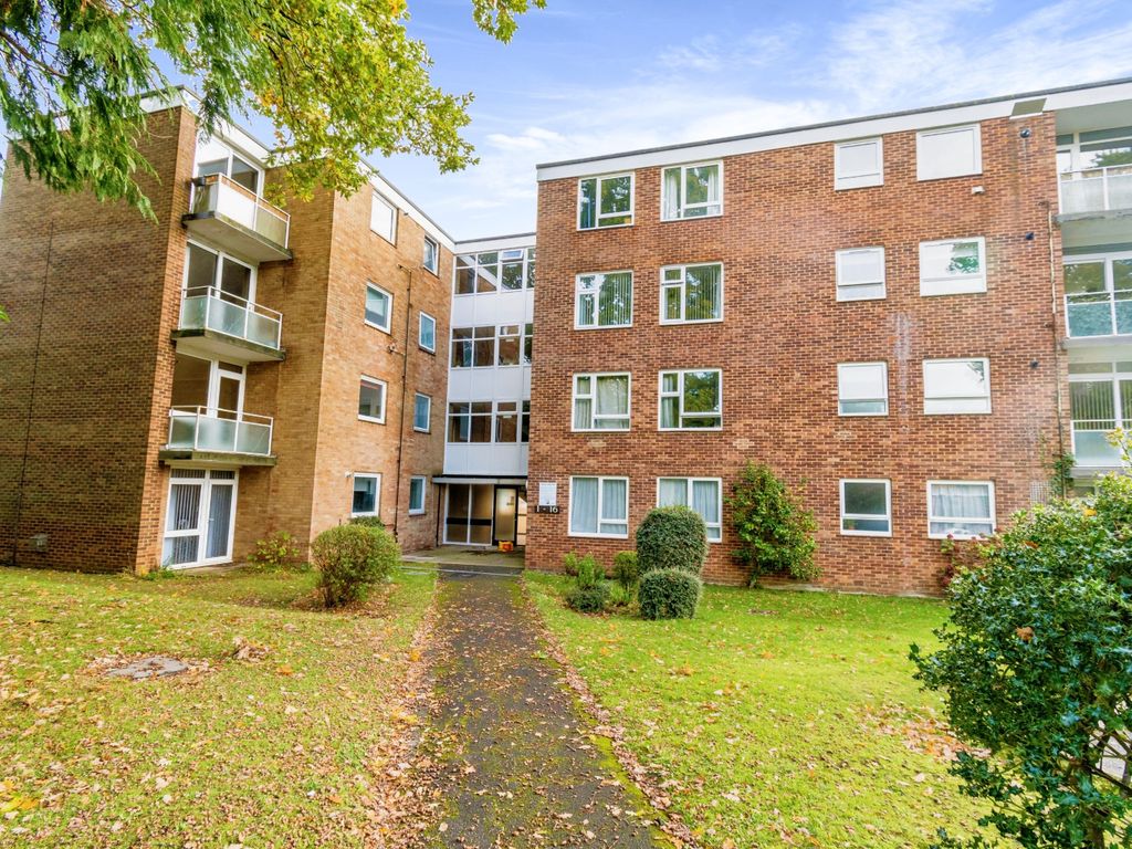 2 bed flat for sale in Lordswood Court, Coxford Road, Southampton
