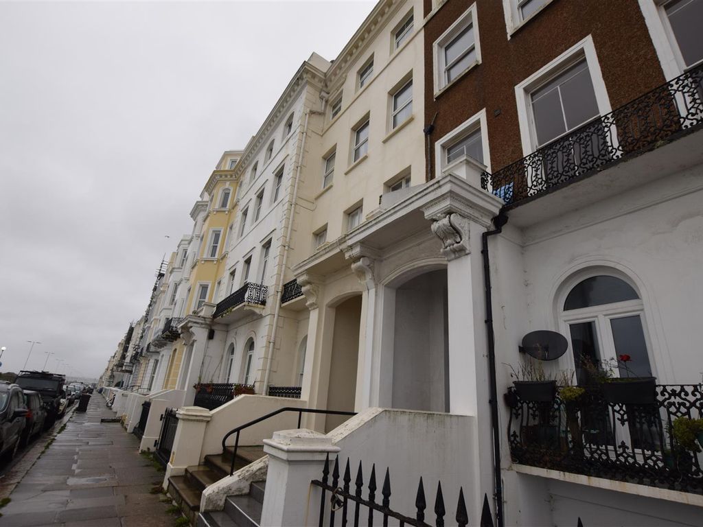 Studio to rent in Marina, St. LeonardsOnSea TN38, £600 pcm Zoopla