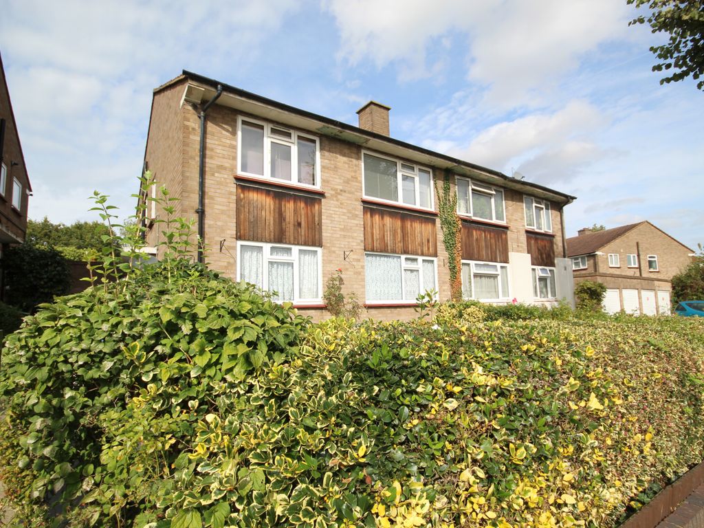 2 bed for sale in Woodstock Road, Wembley, Middlesex HA0, £