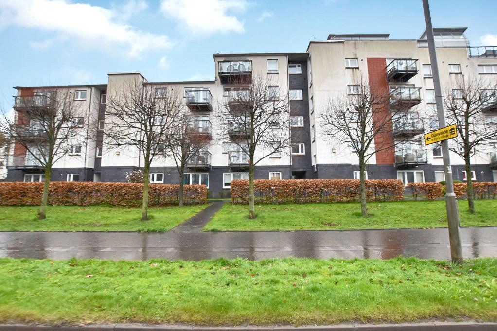 2 bed flat for sale in Redshank Avenue, Renfrew, Renfrewshire PA4, £