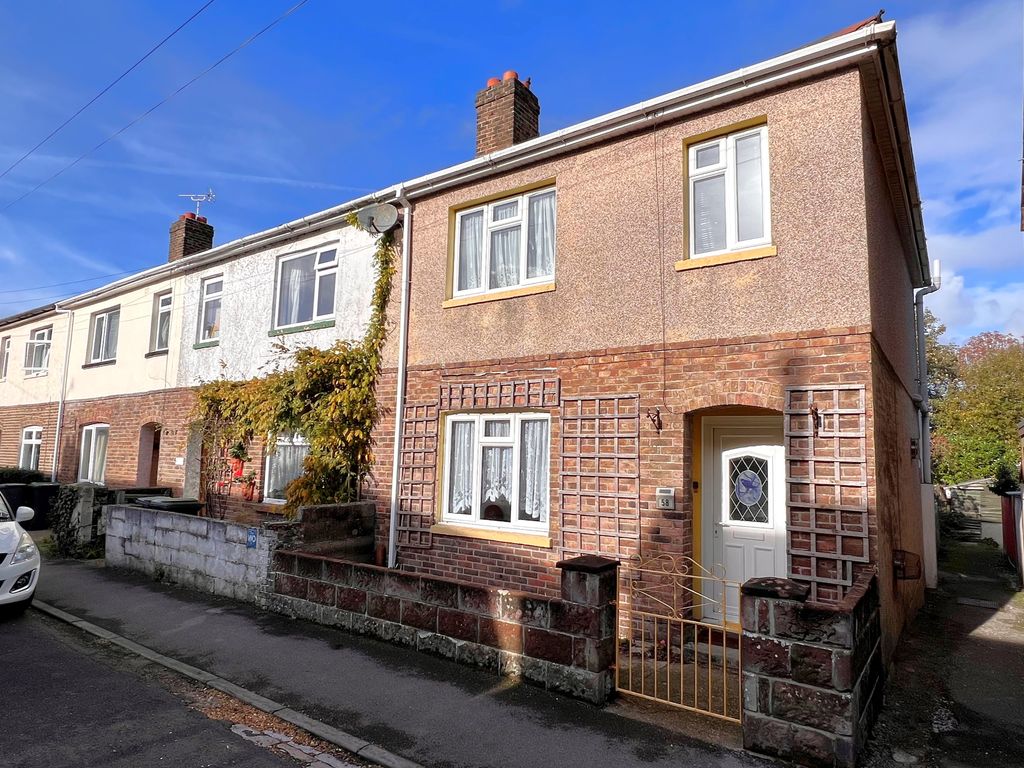 3 bed end terrace house for sale in Cobden Street, Gosport PO12, £