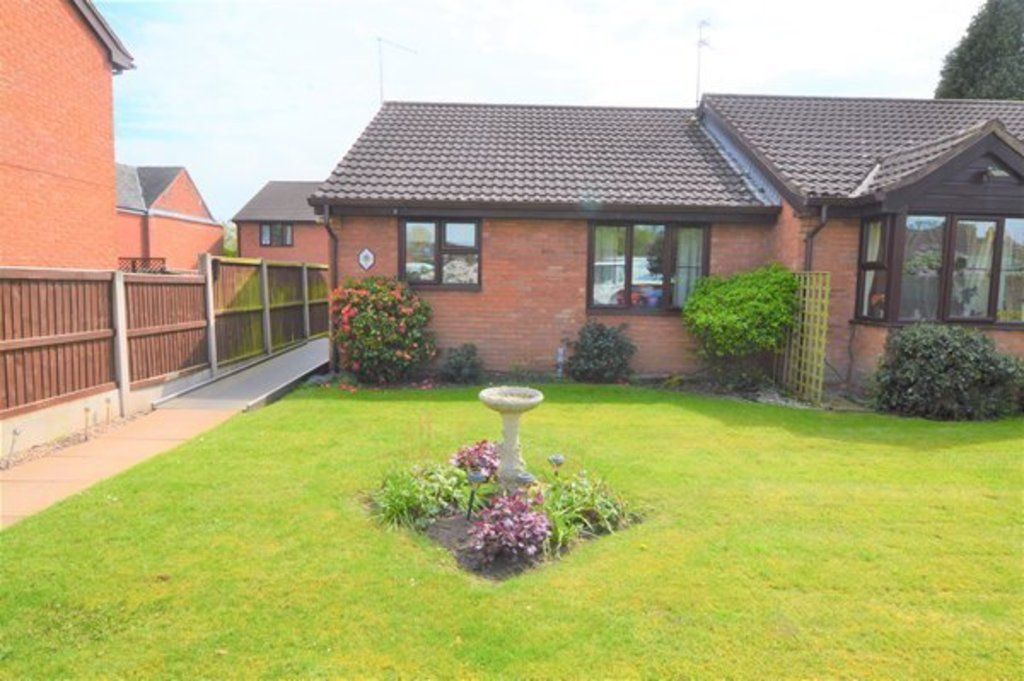 2 bed semidetached bungalow for sale in Goosefields Close, Market