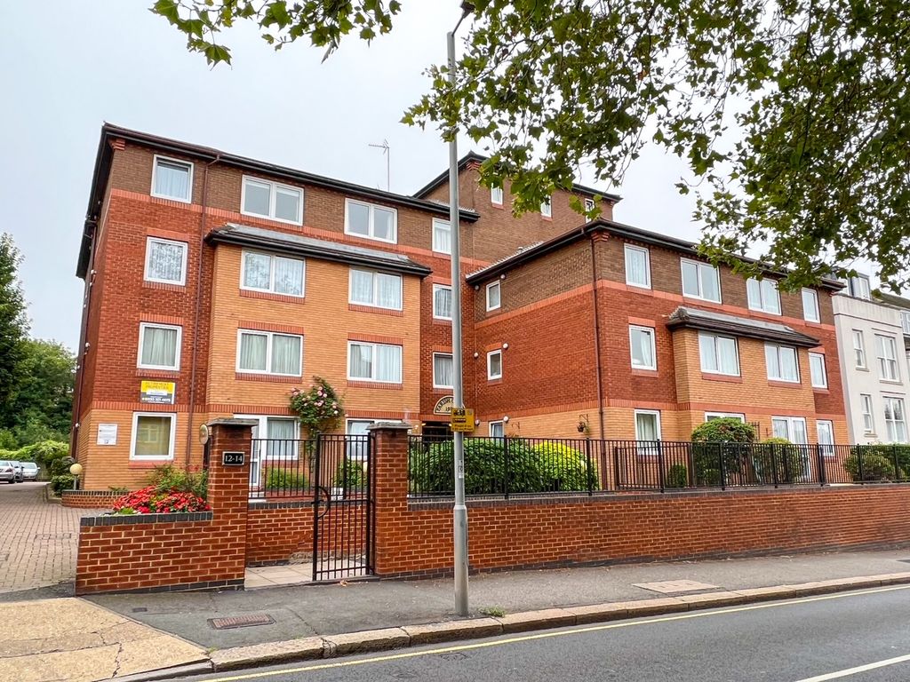 1 bed flat for sale in St. Marks Hill, Surbiton KT6, £150,000 Zoopla