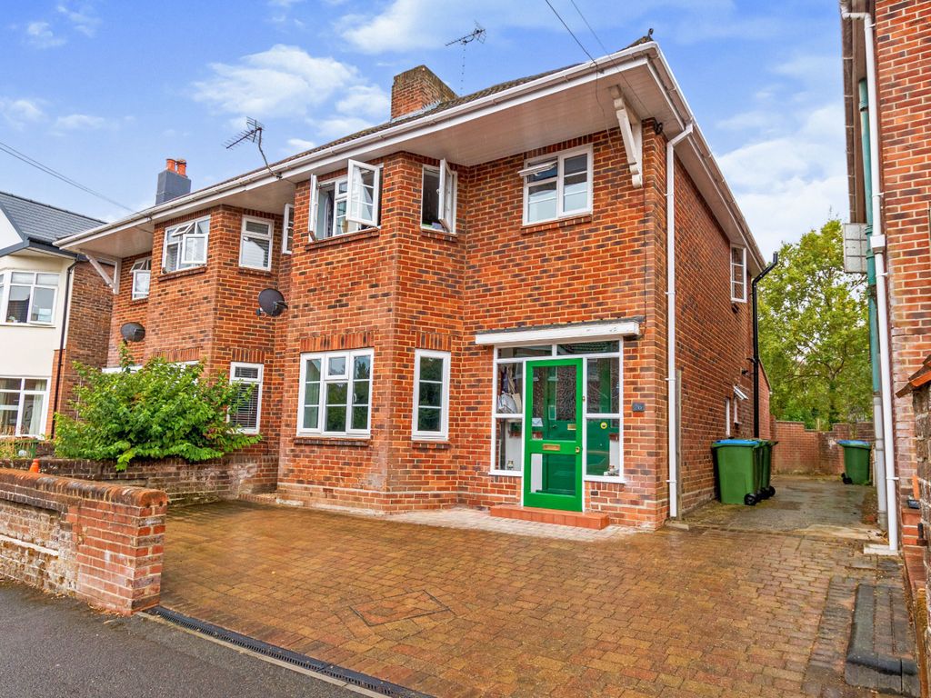3 bed semidetached house for sale in Twyford Avenue, Southampton SO15