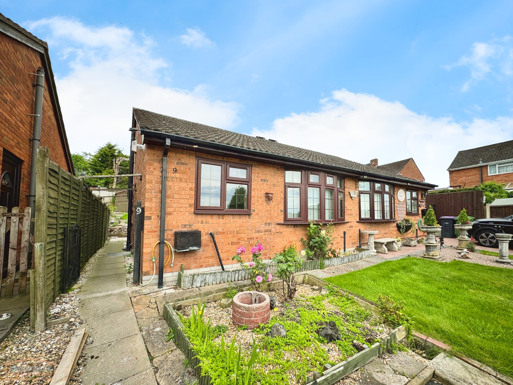 2 bed semidetached bungalow for sale in Woodside Close, Ketley
