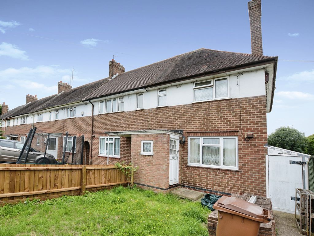 2 bed end terrace house for sale in Tintern Avenue, Northampton NN5