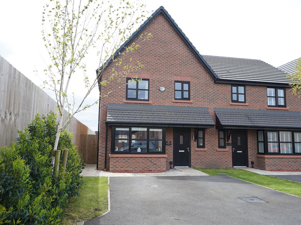 3 bed semidetached house for sale in Lancashire Way, Horwich, Bolton