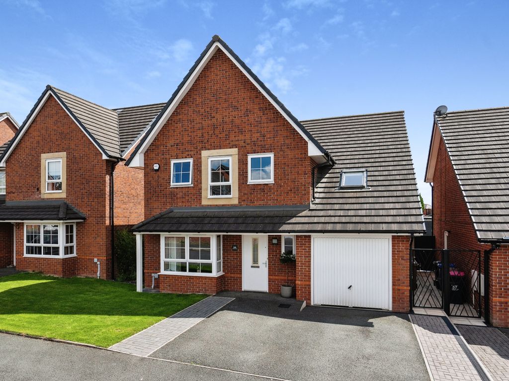 5 bed detached house for sale in Holden Drive, Pendlebury, Swinton