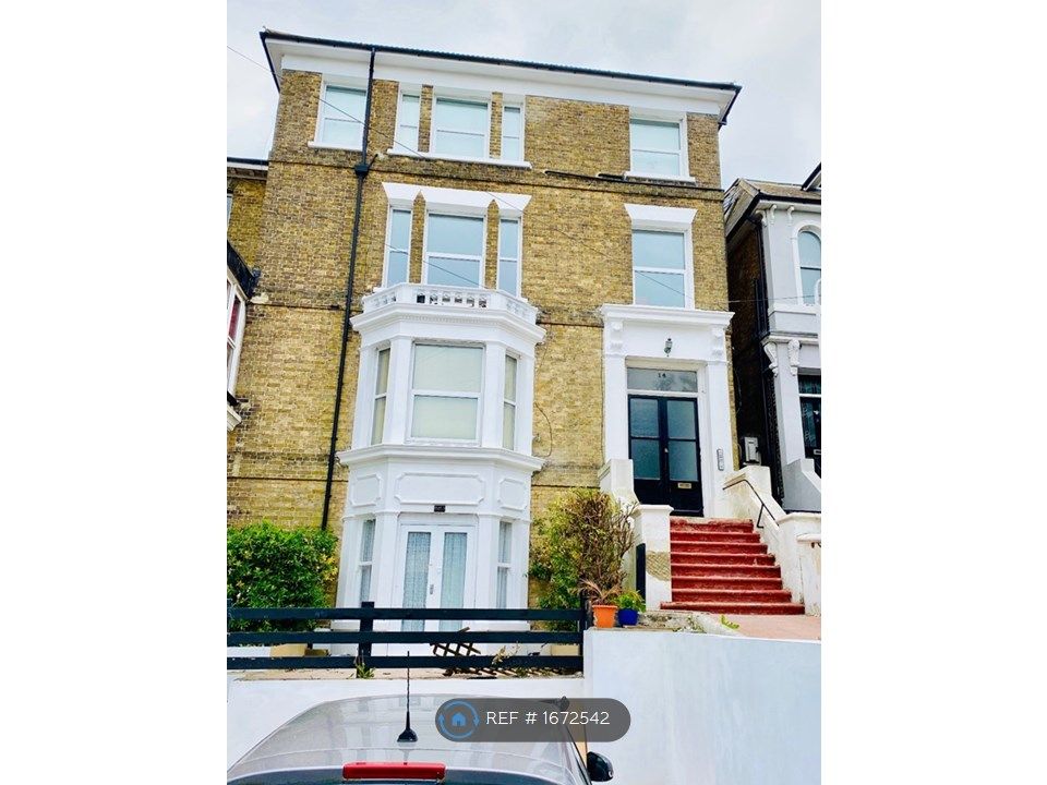 2 bed flat to rent in The Vale, Broadstairs CT10 Zoopla
